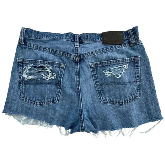 Vintage Lees Light Blue Distressed Denim Jean Shorts, Size 30x32 - Picture 11 of 14